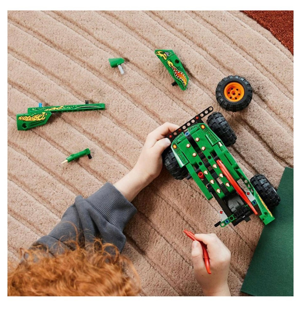 LEGO Technic Monster Jam Dragon